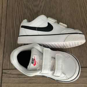 Nike Baby/walker Low Tops size 6C
